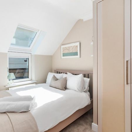 Apartament Weybridge - 2 Bed - Parking Zewnętrze zdjęcie