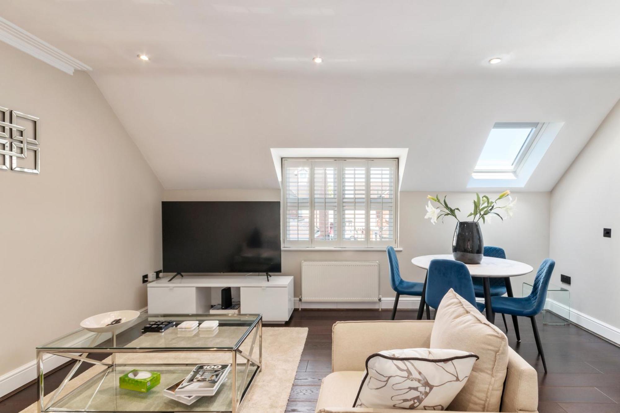 Apartament Weybridge - 2 Bed - Parking Zewnętrze zdjęcie