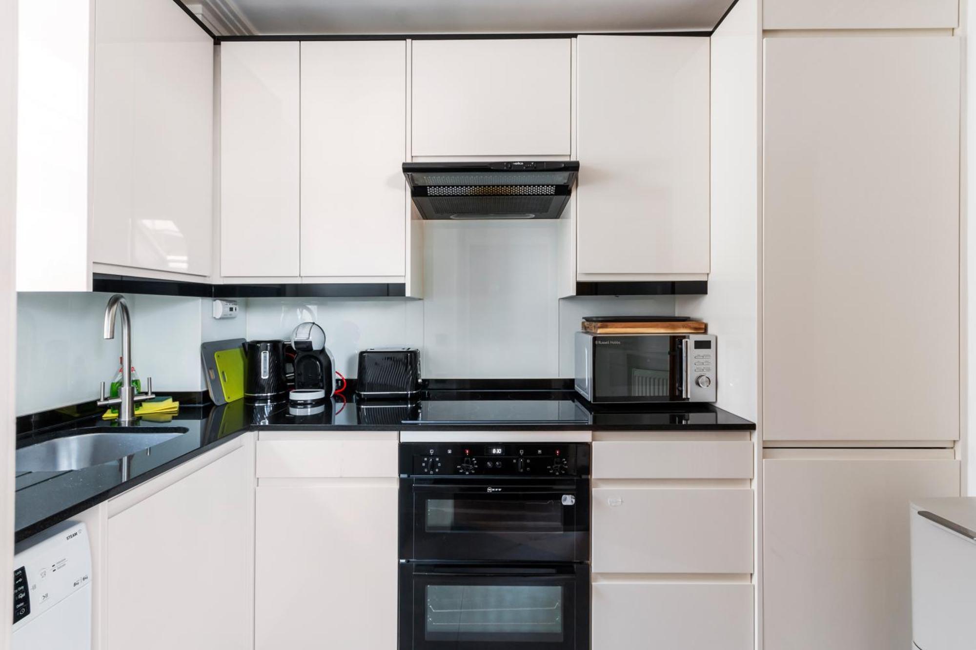 Apartament Weybridge - 2 Bed - Parking Zewnętrze zdjęcie